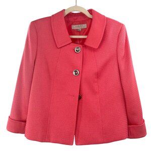 Tahari Hot Pink Short Jacket Textured 3 Button Size 10 Collar Cuffs Jackie-O Chi